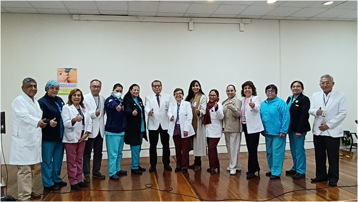 El acto de clausura contó con la presencia del director general, Dr. Carlos Urbano, quien felicitó al Comité de Lactancia Materna, que es liderado por la Dra. Nancy Olivares, Directora de Medicina.