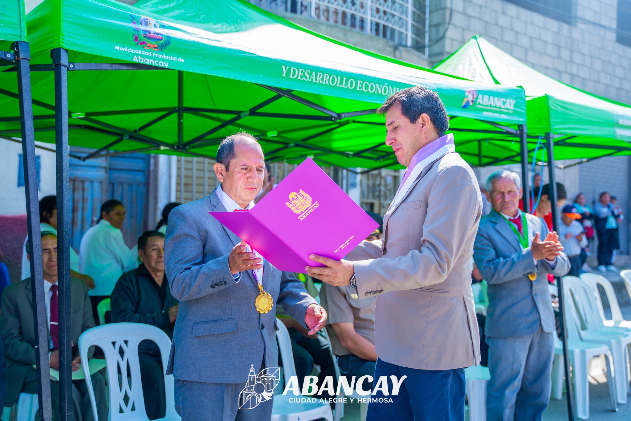 VILLA AMPAY Celebra Su XXXV Aniversario Con Emotiva Ceremonia Y Desfile Cívico.