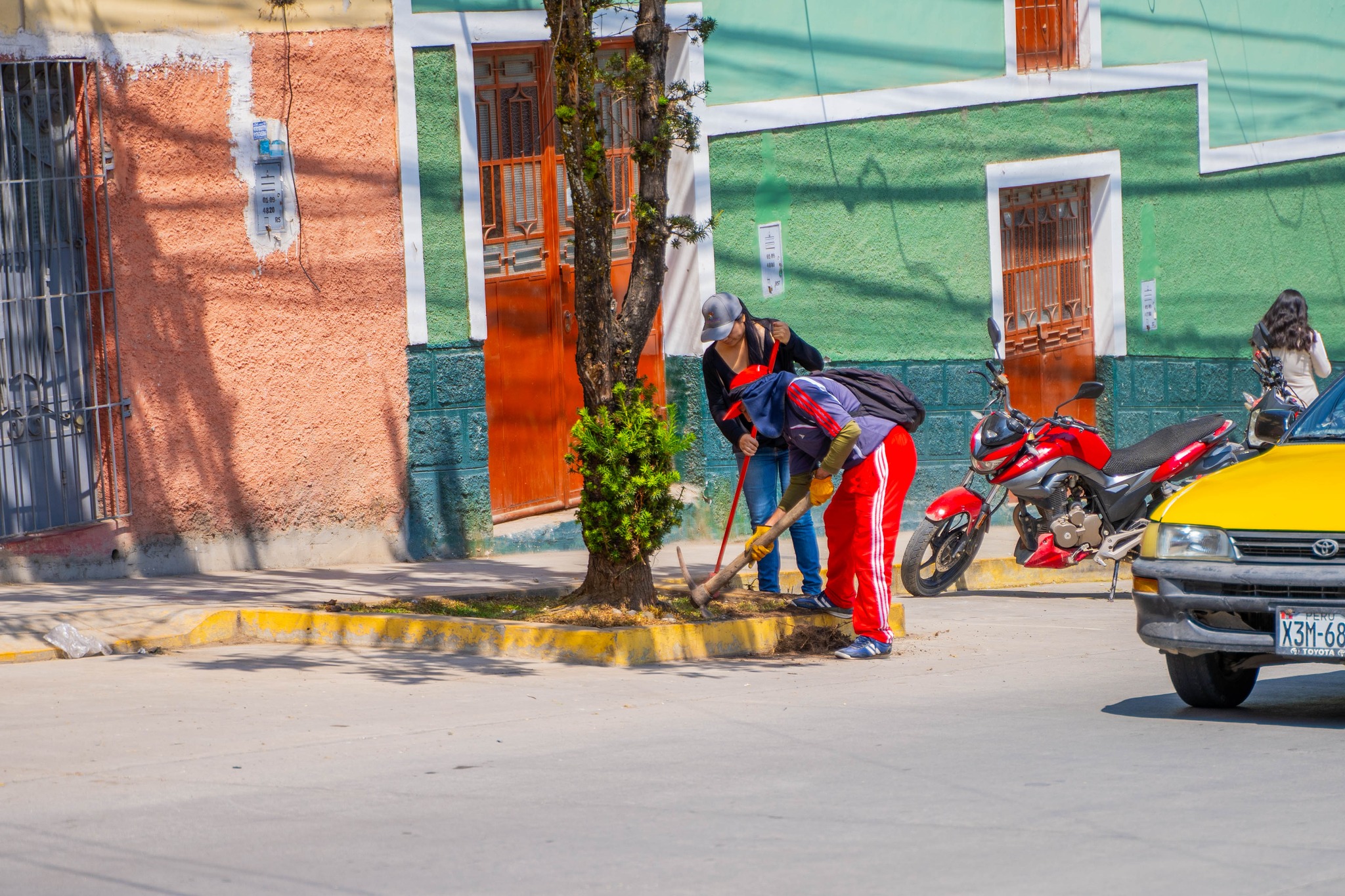 💯Jornada De Recuperacion De Areas Verdes En Abancay: Una Iniciativa De La Municipalidad Por El Mejoramiento Del Ornato Público De La Ciudad