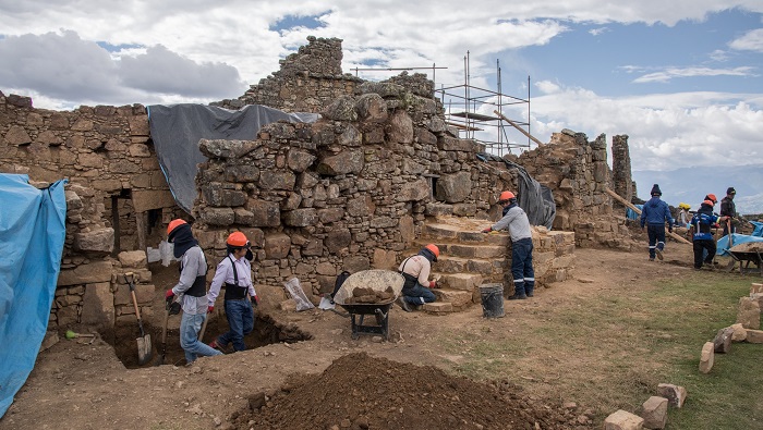 Trabajos de investigación y conservación en el subsecotr Muralla Oeste