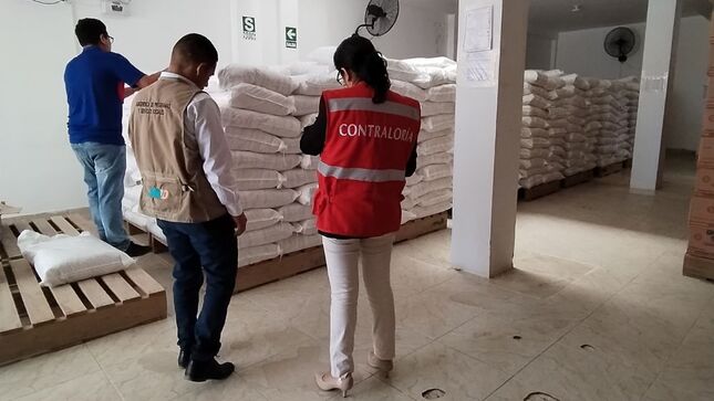 Piura.-  La Contraloría General detectó deficiencias en los procesos de traslado, recepción, registro y almacenamiento de los insumos del Programa de Vaso de Leche (PVL) de la Municipalidad Distrital de Veintiséis de Octubre, por lo que pidió a esta entidad la pronta adopción de acciones para garantizar los objetivos de este programa y no afectar la salud de los beneficiarios. 