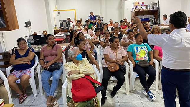 Capacitan a encargados de comedores populares en Iquitos