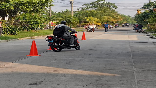 Evaluación de habilidades para Licencia de Conducir en Maynas