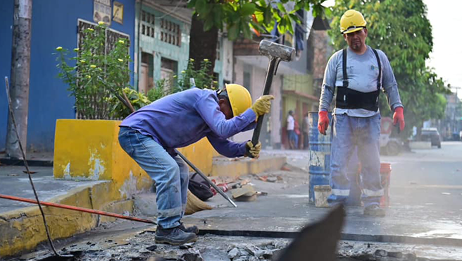 Rápida respuesta ante hundimiento en calle Ricardo Palma