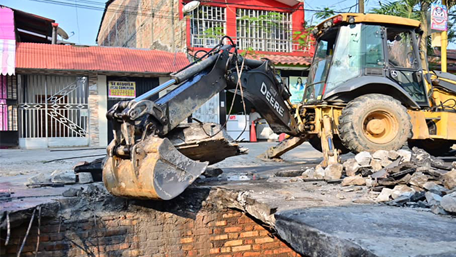 Rápida respuesta ante hundimiento en calle Ricardo Palma