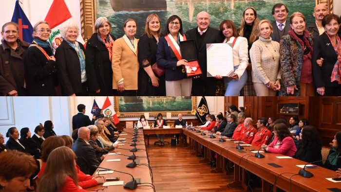 El Dr. Carlos Urbano acudió a dicha ceremonia acompañado de dos representantes de la Asociación de Voluntariado del Instituto Nacional de Salud del Niño (AVOLDINSN).