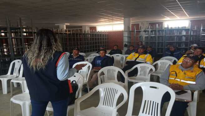 Inspectores y transportistas de la Provincia de Recuay reciben capacitación