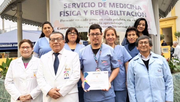 Destacan compromiso de neumólogos, neurólogos y terapistas físicos del INSN