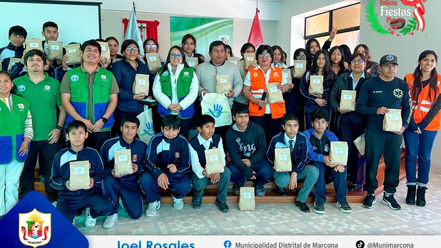 foto capacitación riesgos y ambiente