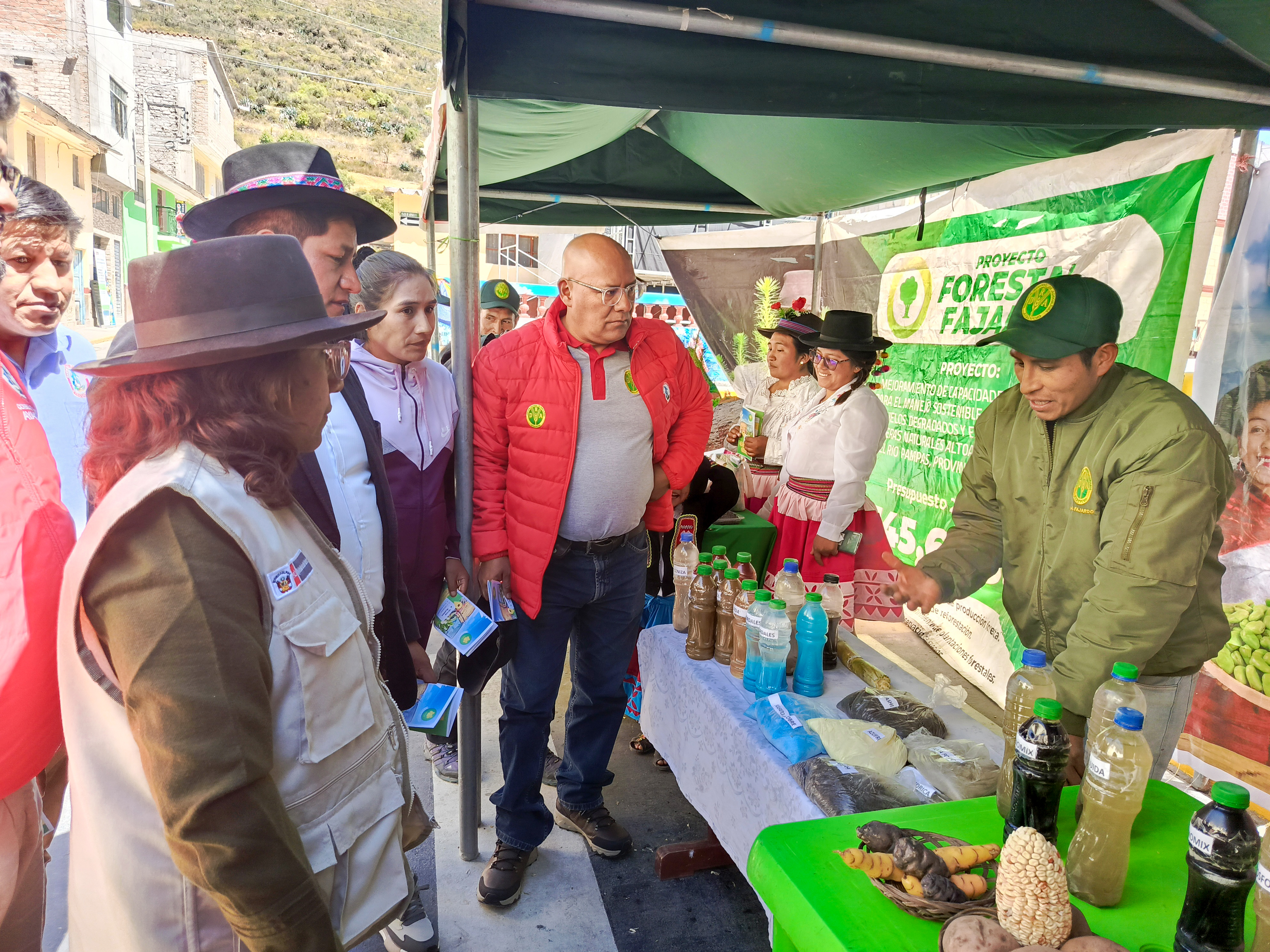 DRA Ayacucho promovió XXV Feria Agropecuaria de Huancapi
