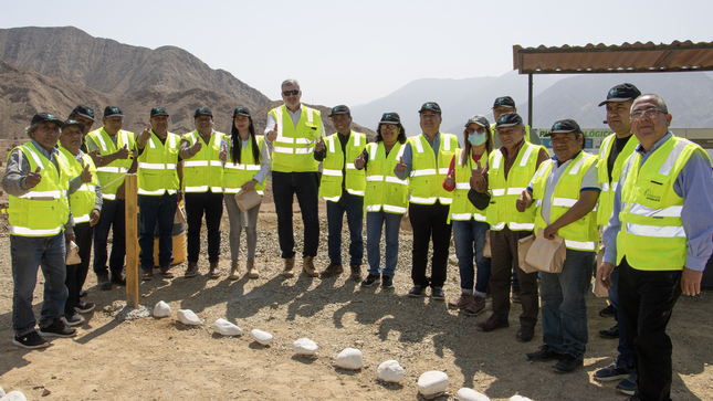 Autoridades municipales visitan instalaciones de la empresa Innova Ambiental.