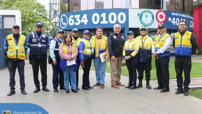 Luego de una capacitación teórica, nuestro equipo de Movilidad Urbana salieron a las principales avenidas del distrito a poner en práctica lo aprendido sobre fiscalización electrónica del aplicativo “LIMA REPORTA V2”. 🚙