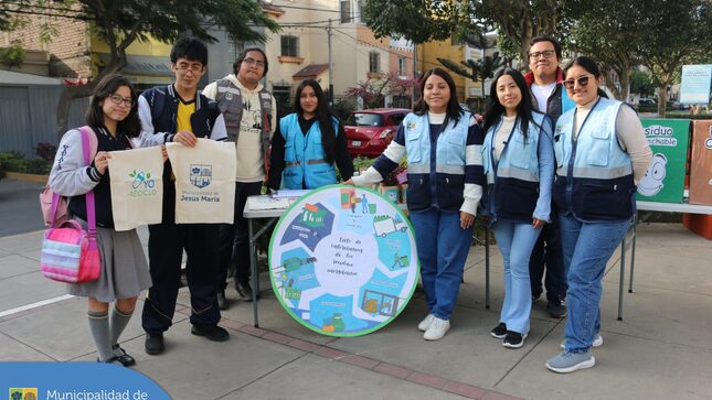 Nuestro vecinos sanfelipanos recibieron información sobre el Programa Yo Reciclo y la gestión adecuada del manejo de los residuos sólidos.  En esta oportunidad se logró recolectar más de 23kg de material reciclable, entre papel, cartón, plástico y otros materiales.