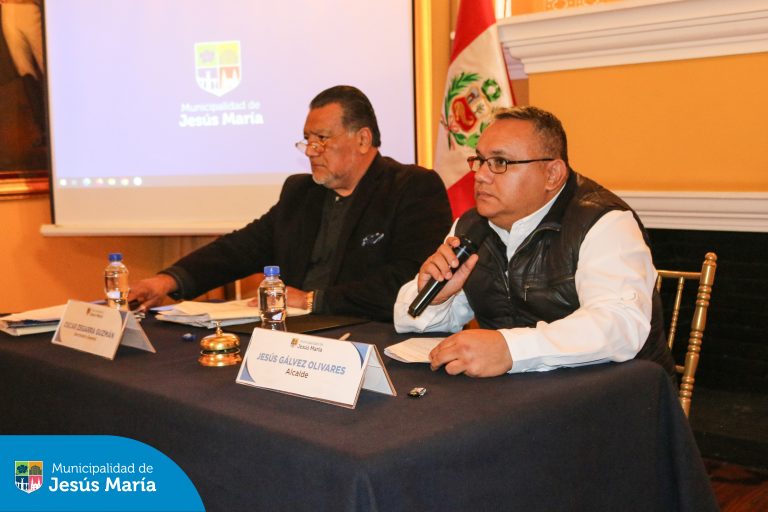 Con la transparencia que nos caracteriza, transmitimos las sesiones del Concejo Municipal en vivo. Nuestro alcalde Jesús Gálvez, en coordinación con los regidores realizan acuerdos para el bienestar de todos los jesusmarianos.
Mira la transmisión aquí: bit.ly/4dnGZBh