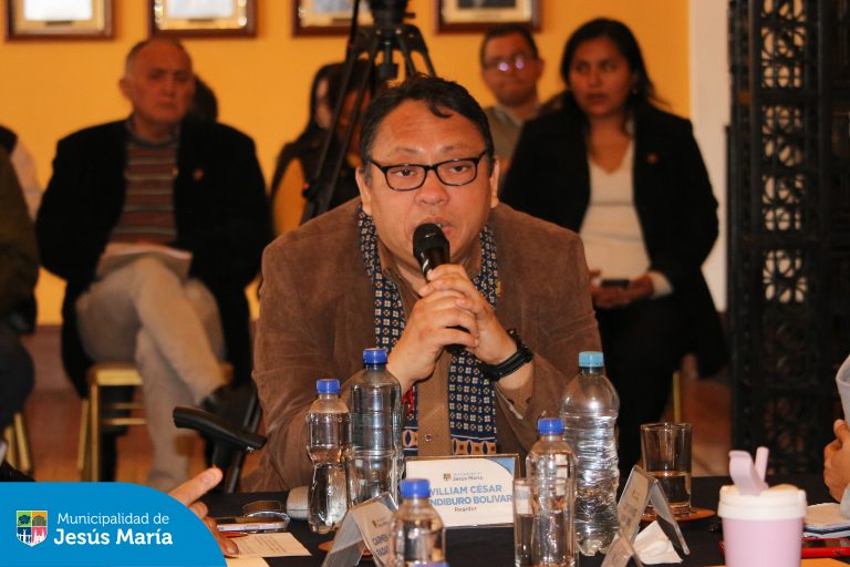 Con la transparencia que nos caracteriza, transmitimos las sesiones del Concejo Municipal en vivo. Nuestro alcalde Jesús Gálvez, en coordinación con los regidores realizan acuerdos para el bienestar de todos los jesusmarianos.
Mira la transmisión aquí: bit.ly/4dnGZBh