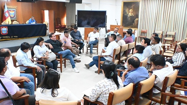 Reunión con alcaldes distritales