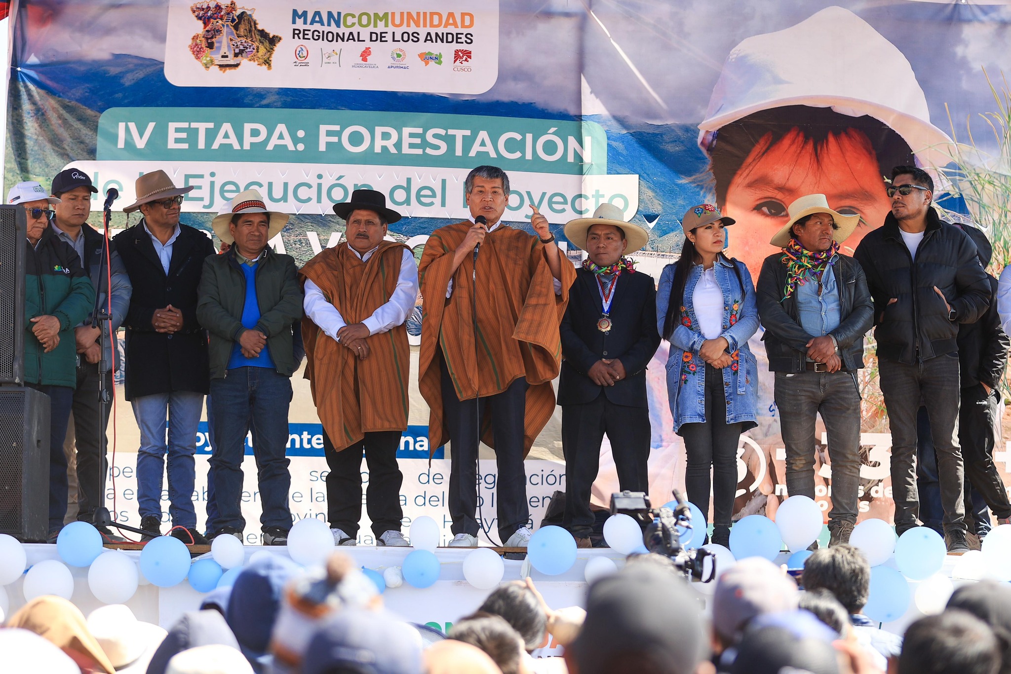 Gobernador regional realizó lanzamiento de proyecto "Siembra y cosecha de agua" 
