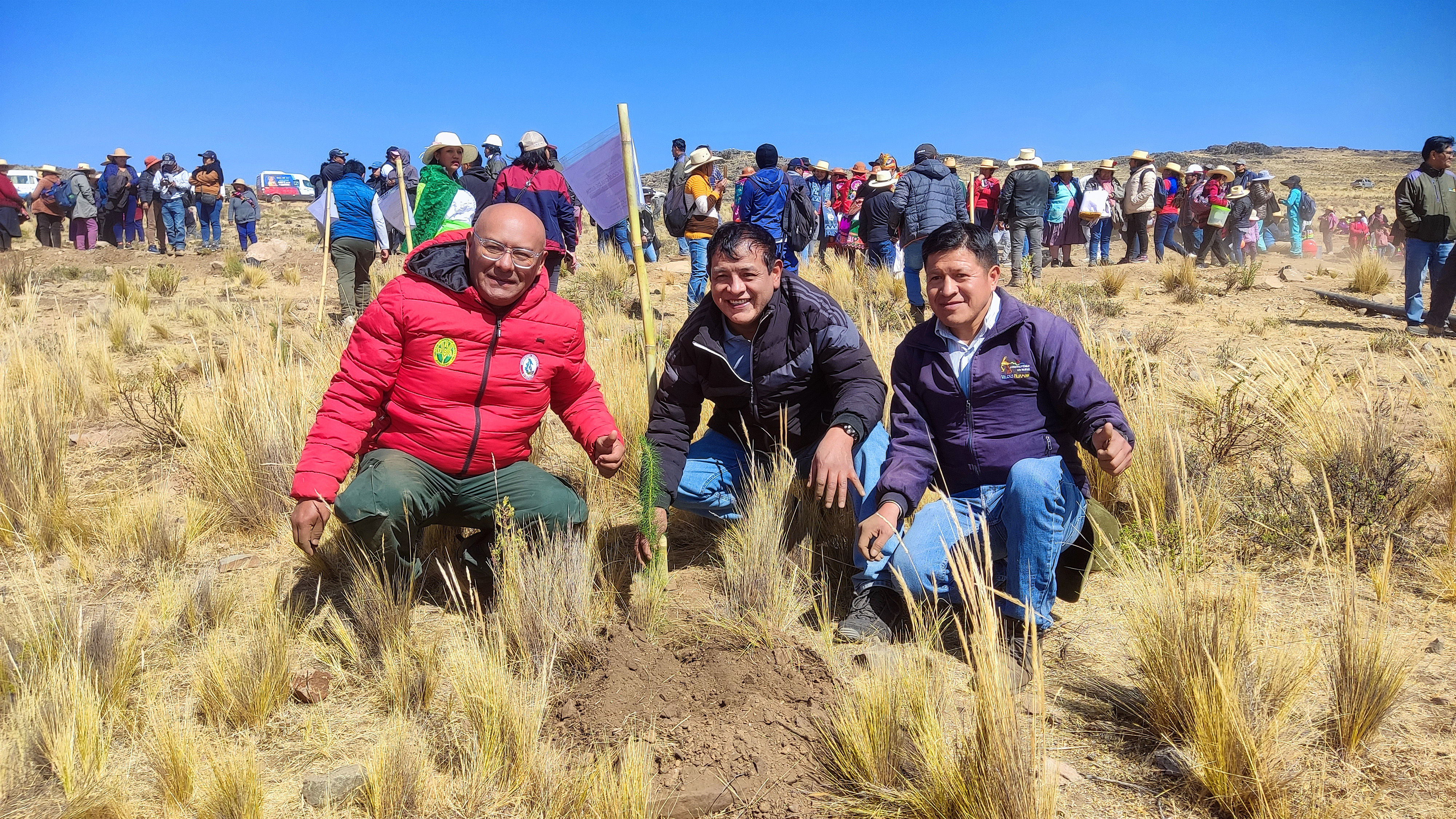 Gobernador regional realizó lanzamiento de proyecto "Siembra y cosecha de agua" 