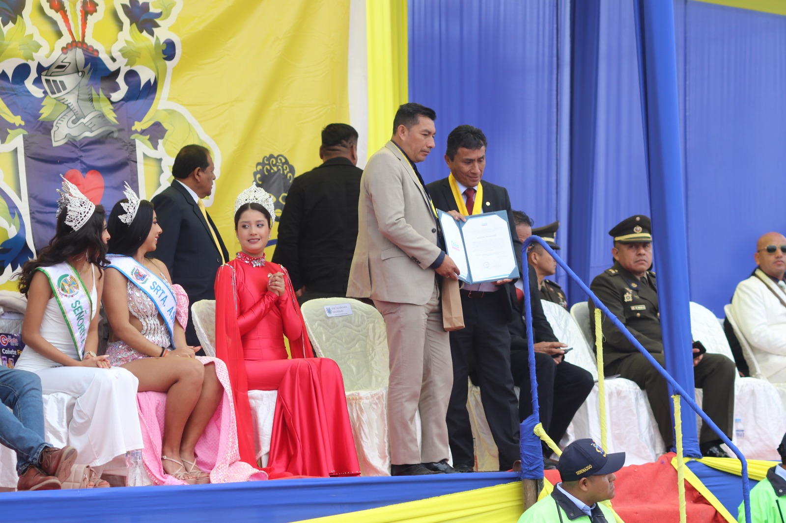 CENSA ocupó segundo lugar en desfile provincial por el 468° aniversario de fundación española de Cañete
