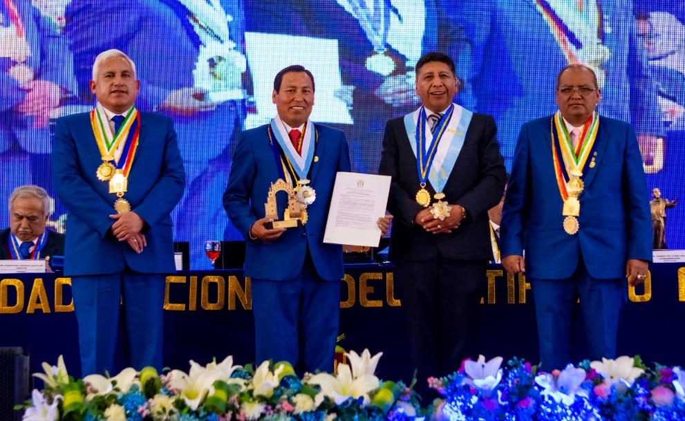 La Municipalidad de Puno saluda a la Universidad Nacional del Altiplano de Puno por su 168° aniversario