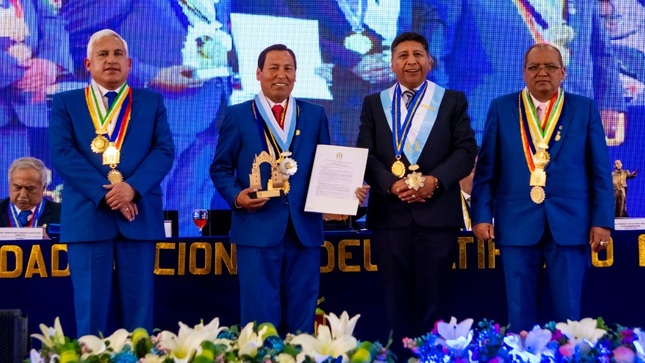 La Municipalidad de Puno saluda a la Universidad Nacional del Altiplano de Puno por su 168° aniversario