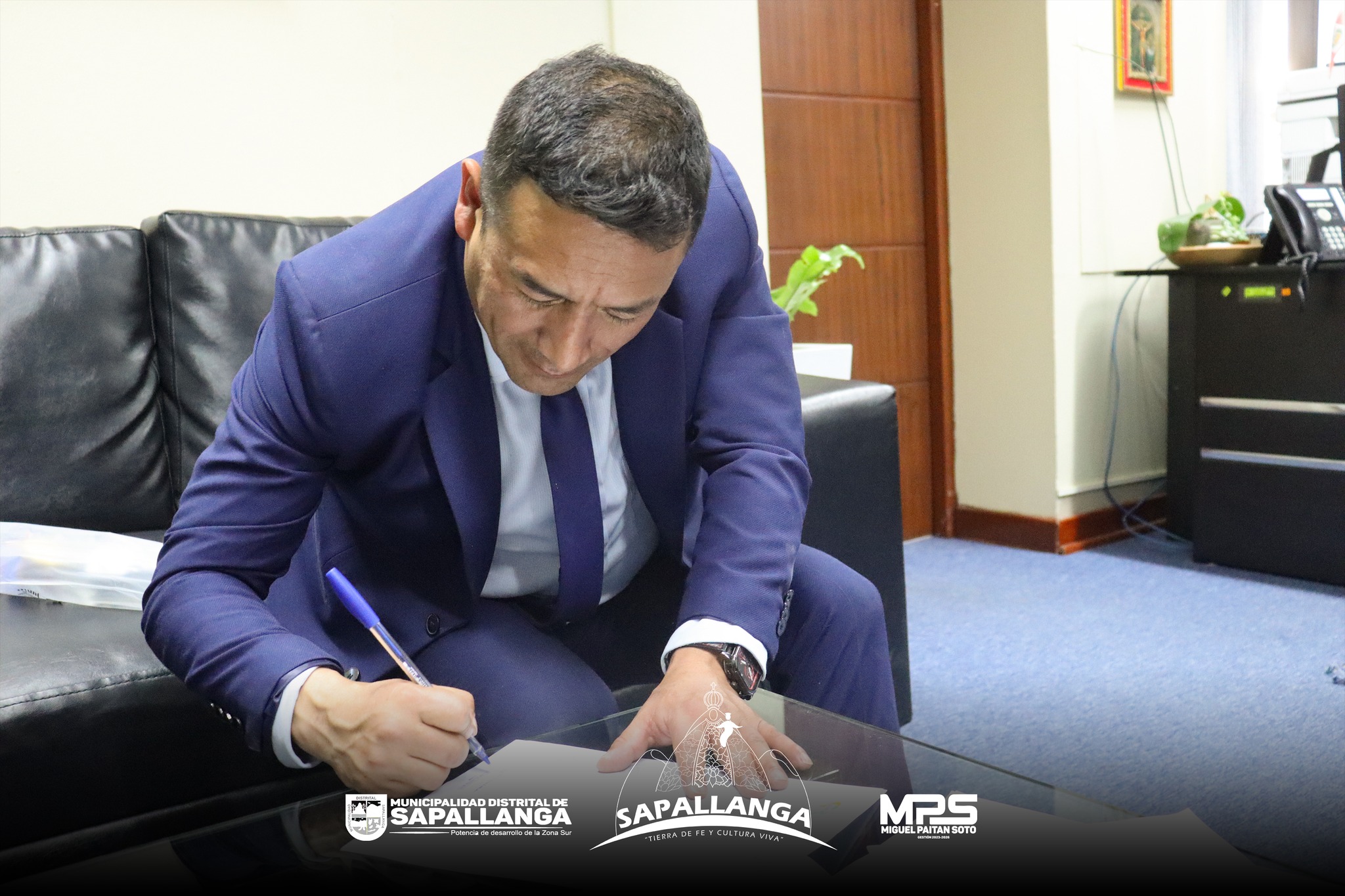 Firma de convenio para el recapeo de la importante vía del Circuito de Miraflores