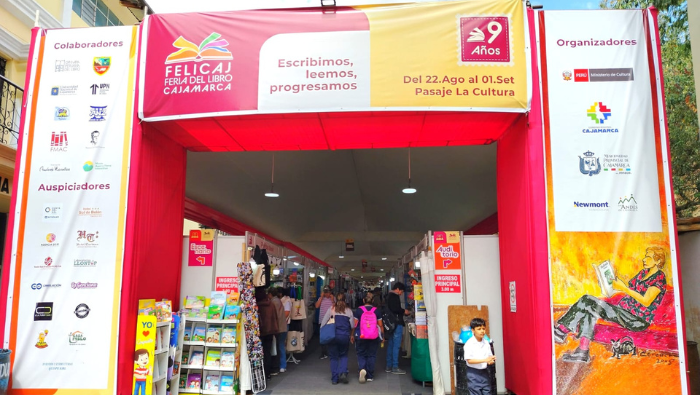 Promocionan el servicio diplomático en la Feria del Libro de Cajamarca