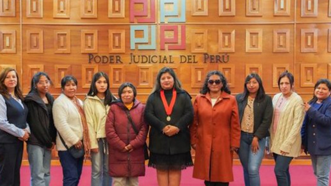 Presidenta de la Corte Superior de Justicia de Cusco capacitó a aspirantes a orientadoras judiciales sobre violencia de género