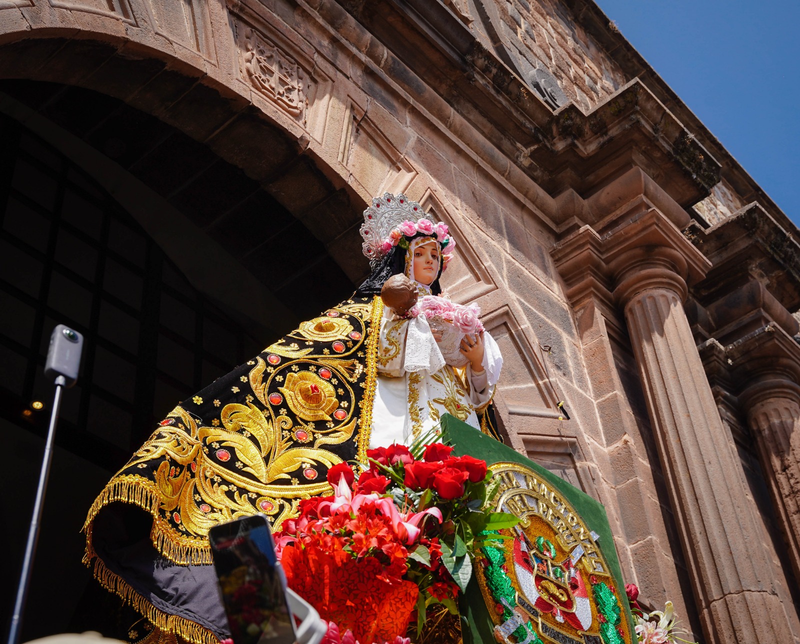 Presidenta de laCorte de Cusco participó en Misa y Recorrido Procesional de la Sagrada Imagen de América Santa Rosa de Lima