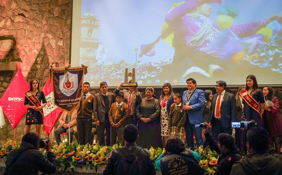 Corte Superior de Justicia de Cusco recibió reconocimiento por destacada participación en las Fiestas del Cusco 2024