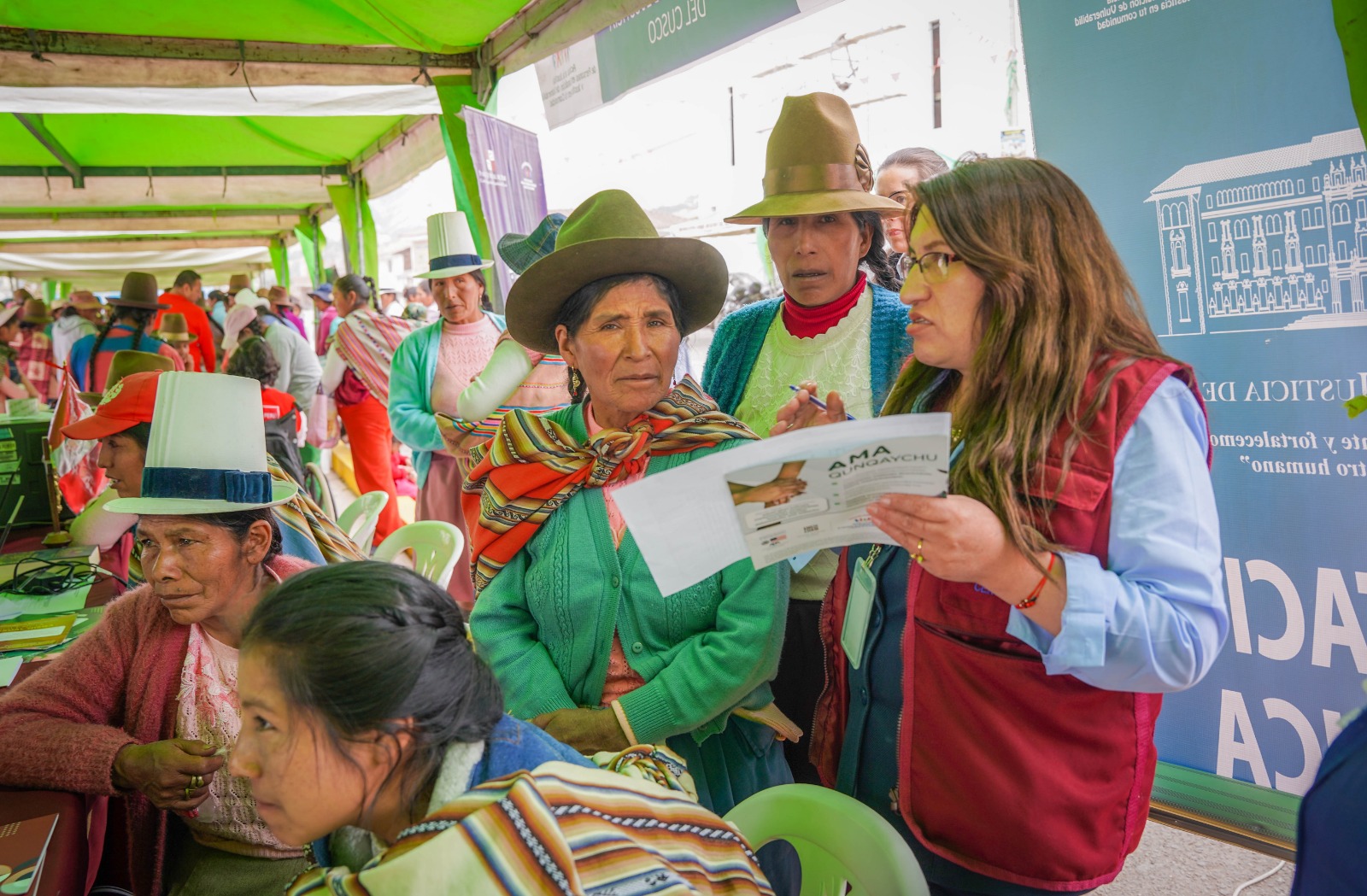 Corte de Cusco participó en la "II Feria Informativa de Inclusión Social" en el distrito de Ancahuasi