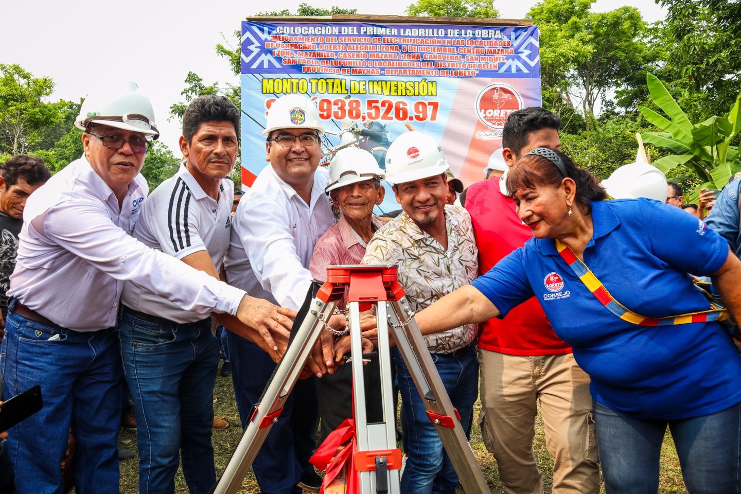 Alcalde Cesar Vidaurre participa en inicio de Electrificaciรณn en 9 localidades de belรฉn