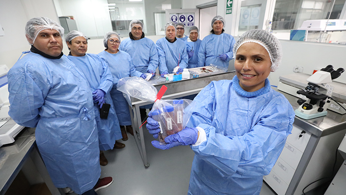 Sanipes capacita a 20 profesionales de Devida, Fondepes y Produce en toma de muestras para diagnosticar enfermedades infecciosas en peces