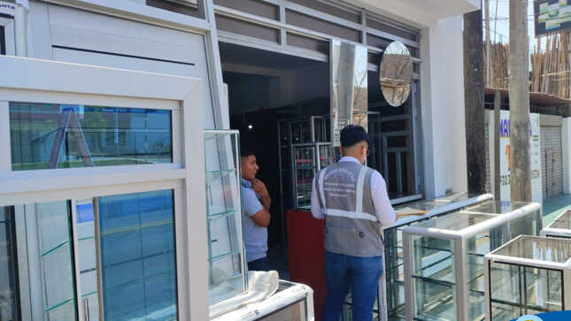 OPERATIVO DE FISCALIZACIÓN A ESTABLECIMIENTOS COMERCIALES EN GUADALUPE - CERCADO 