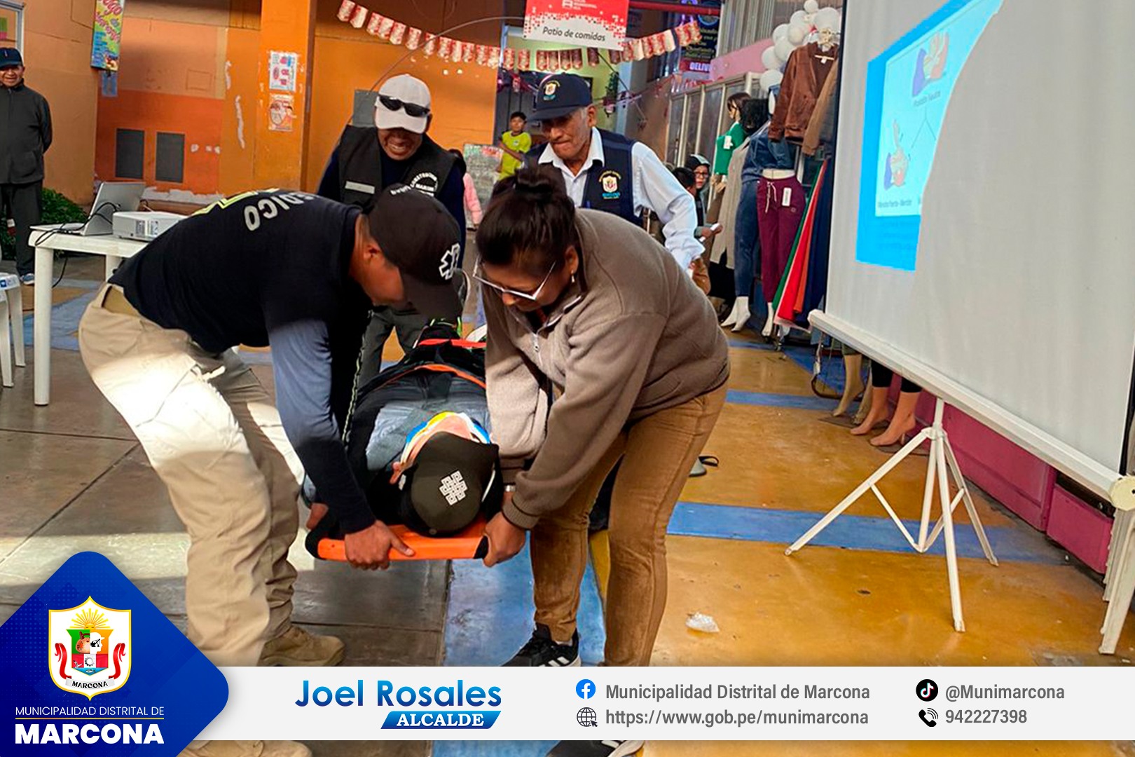foto charla primeros auxilios a comerciantes