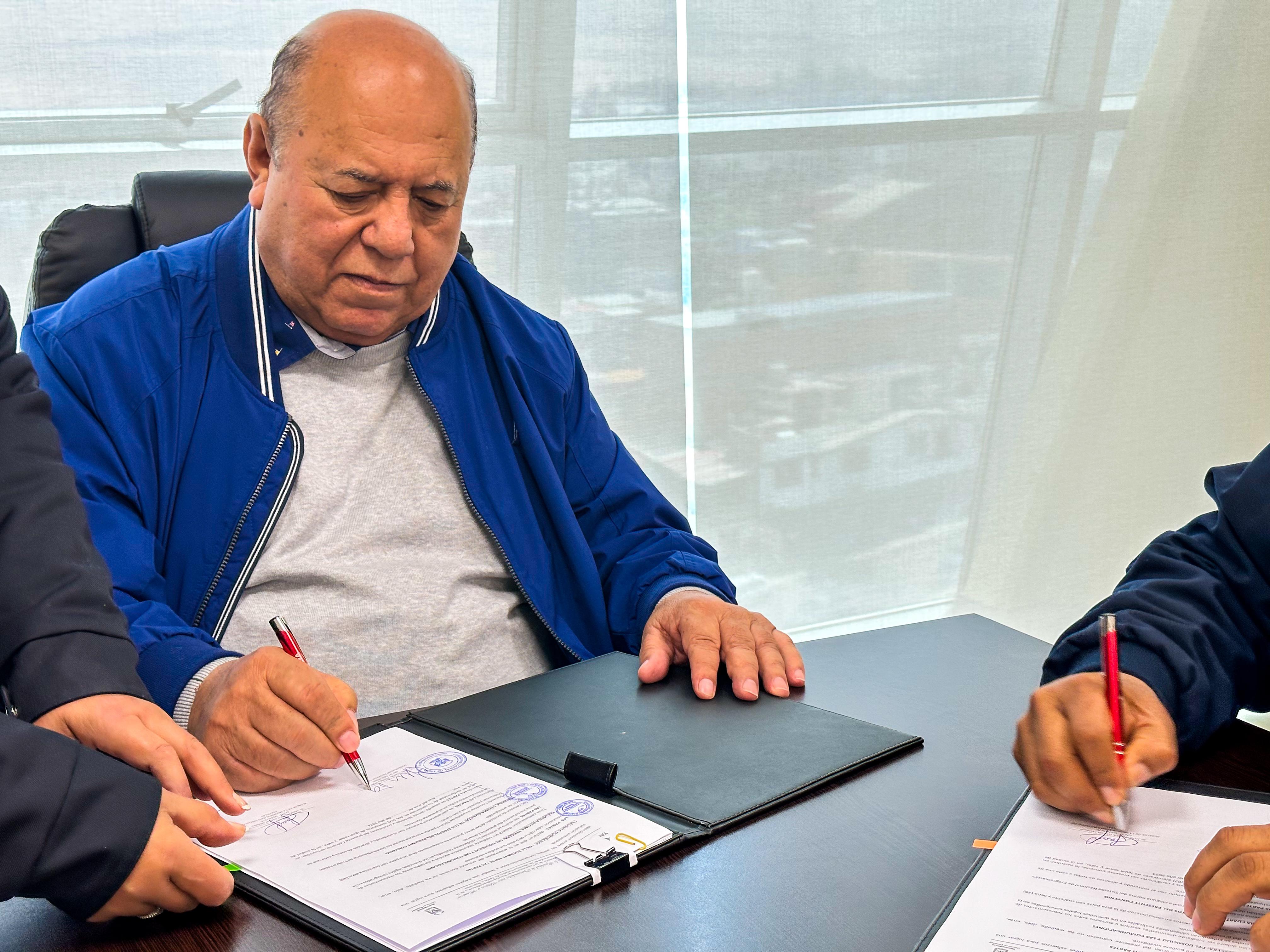 GRT firma convenio para ejecutar dos proyectos viales para Pocollay