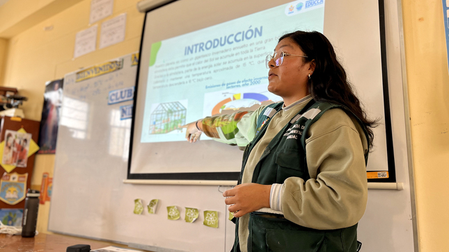 Municipalidad Distrital de Chilca desarrolló ciclo de talleres del Programa Educca en colegios a favor del cambio climático.