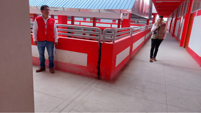 Loreto.- La Contraloría General detectó que el Gobierno Regional de Loreto recepcionó la obra de mejoramiento de la Institución Educativa N° 60027 de la comunidad Santa Clara en el distrito de San Juan Bautista, provincia de Maynas, pese a existir deficiencias en la infraestructura que hasta la fecha no se han subsanado.