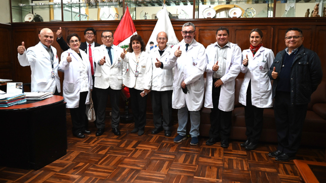 El director general, Dr. Carlos Urbano Durand, agradeció a los extranjeros su visita al histórico centro pediátrico, la cuna de la pediatría del país. 