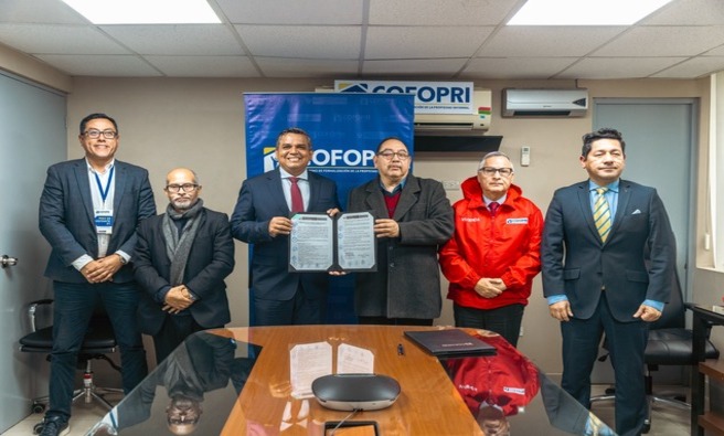 Firma de suscripción de convenio de cooperación interinstitucional entre Cofopri y las Municipalidades de San Juan Bautista y Punchana beneficiaría a más de 24 mil pobladores.