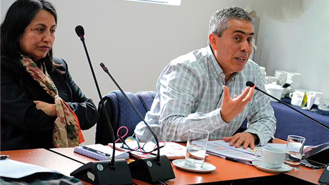 CNE dialoga sobre Gestión Educativa Descentralizada y su vinculación con los gobiernos locales