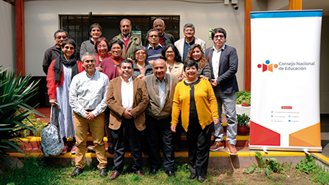 CNE dialoga sobre Gestión Educativa Descentralizada y su vinculación con los gobiernos locales