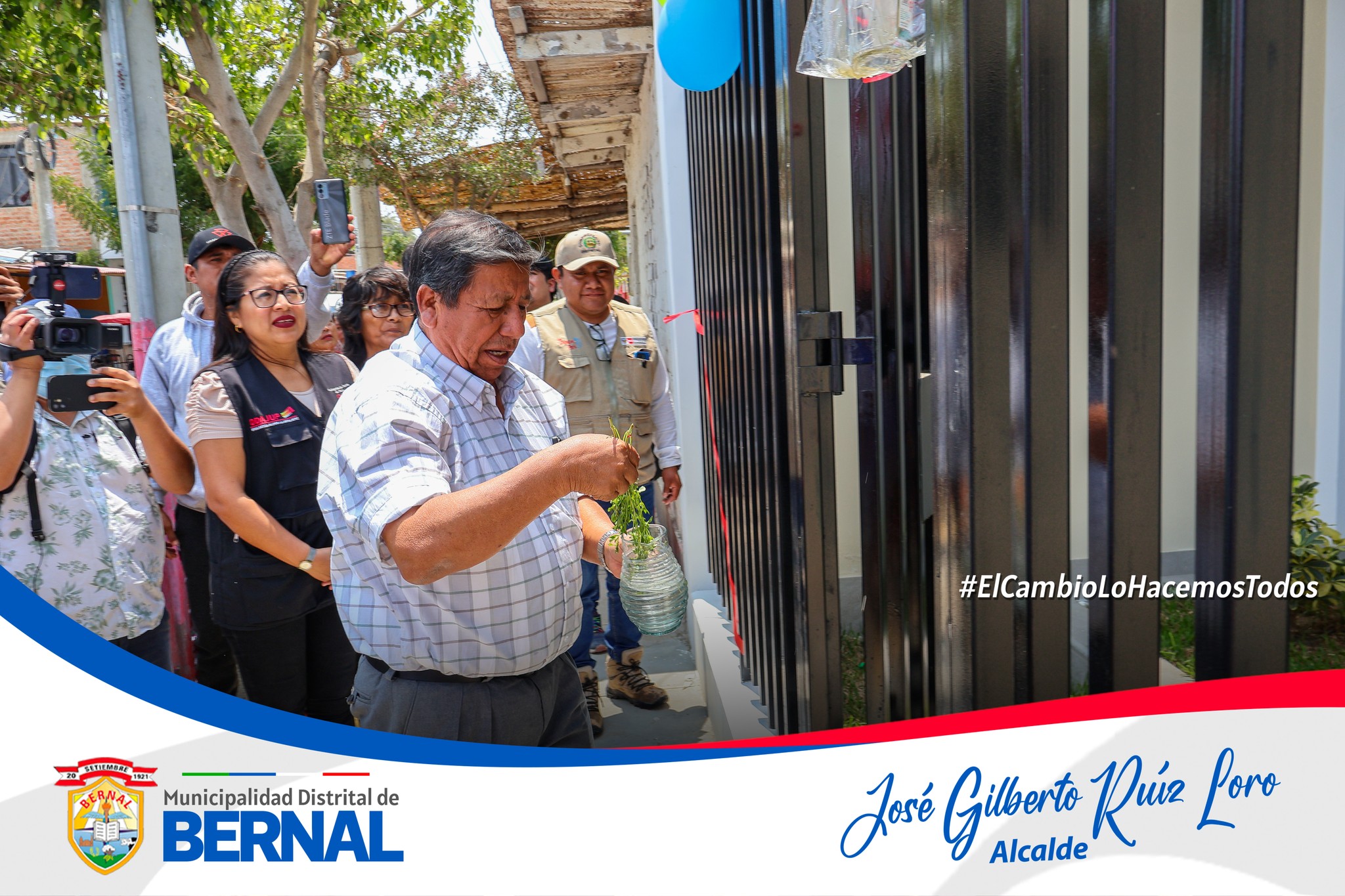 Bendici贸n del proyecto de seguridad ciudadana del Distrito de Bernal. Un paso hacia un futuro m谩s seguro.