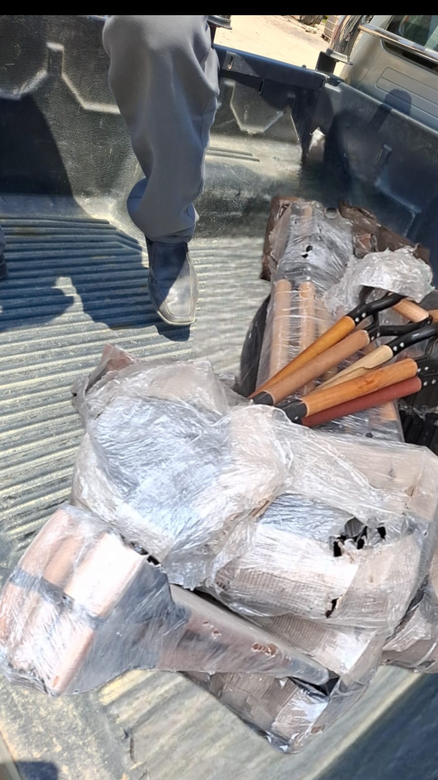 Aeronave especializada de la FAP, gestionada por el GORE Piura, realiza operaciones para combatir incendio forestal en Ayabaca