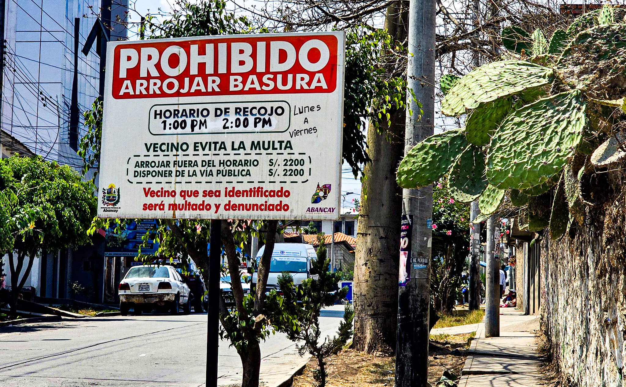 #CTM (Cuida Tu Mundo) Exhortamos a los vecinos a NO arrojar basura en la vía pública.