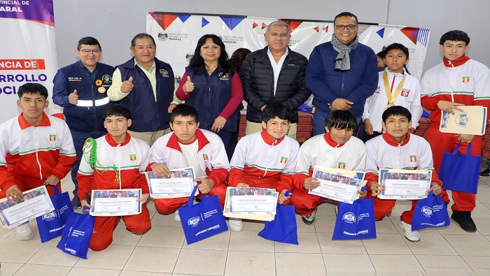 Alcalde Fernando C谩rdenas reconoce a ganadores de los Juegos Escolares Deportivos y Paradeportivos 2024