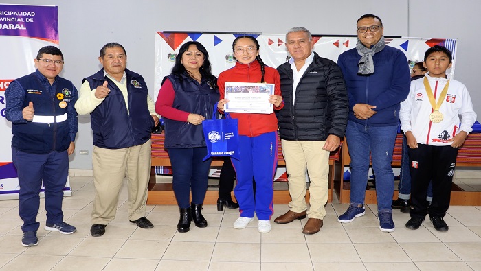 Alcalde Fernando C谩rdenas reconoce a ganadores de los Juegos Escolares Deportivos y Paradeportivos 2024