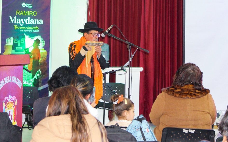 Ceremonia de reconocimiento a Ramiro Maydana Iturriaga, ícono de la música puneña