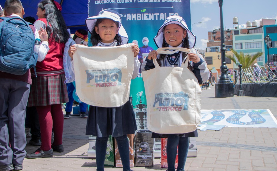 Municipalidad de Puno realiza campaña de sensibilización sobre el manejo adecuado de residuos sólidos