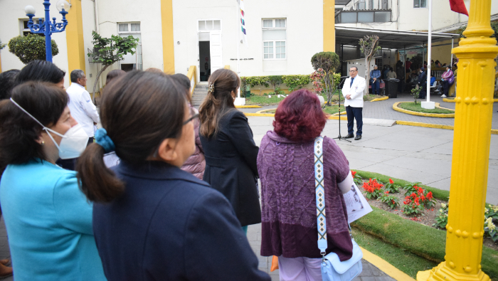 El director general, Dr. Carlos Urbano Durand, resaltó la labor de cada uno de los profesionales.